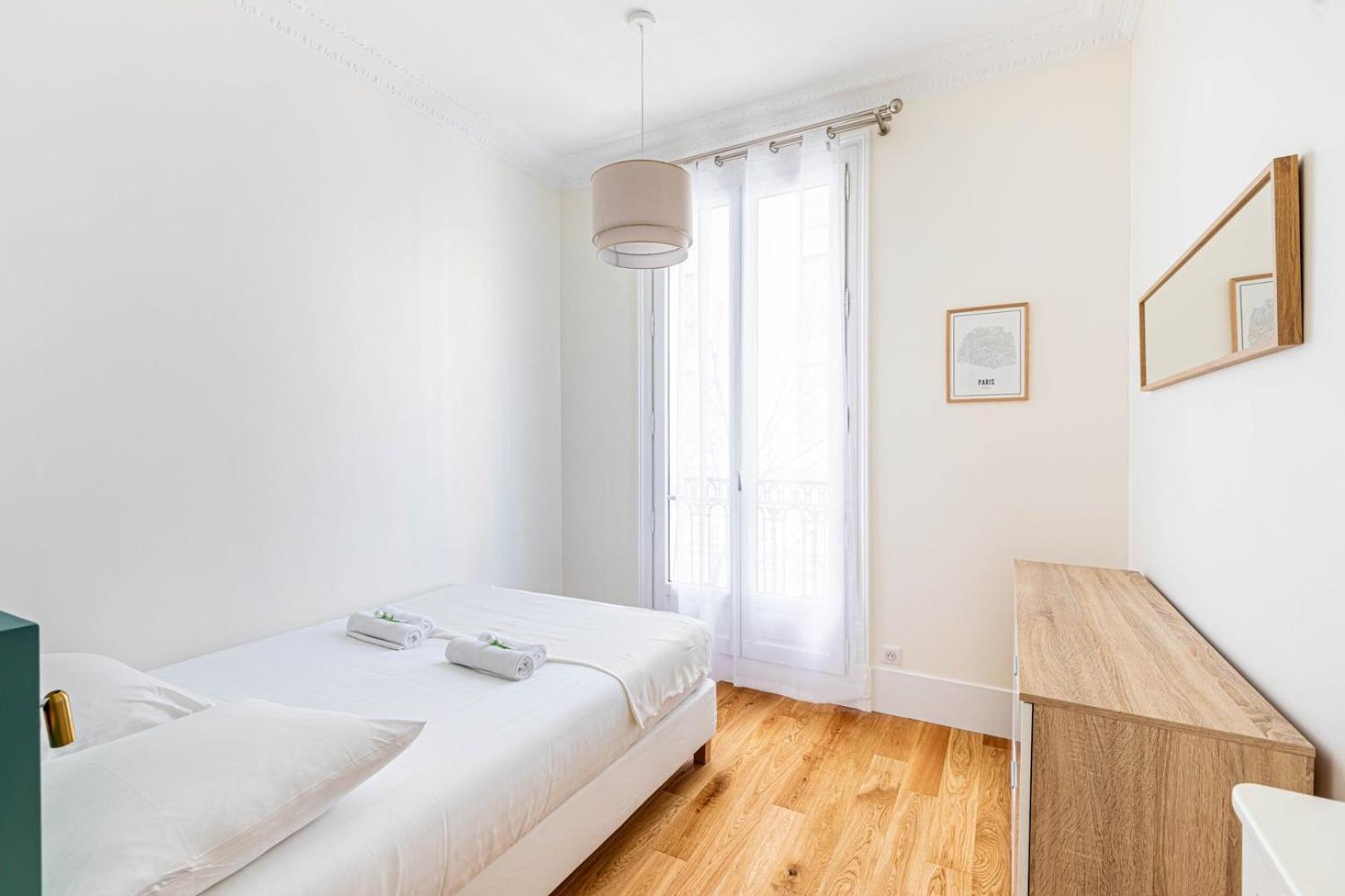 Ferienwohnung Guestready - Apt Moderne - Direct Champs Elysees Clichy Exterior foto
